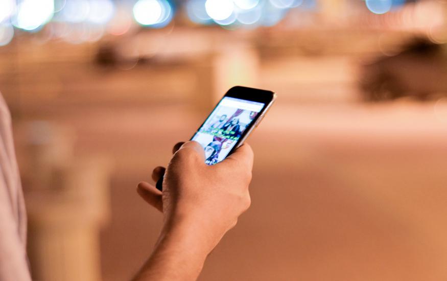 8 Ways to Protect Yourself from Harmful Blue Light of Screens