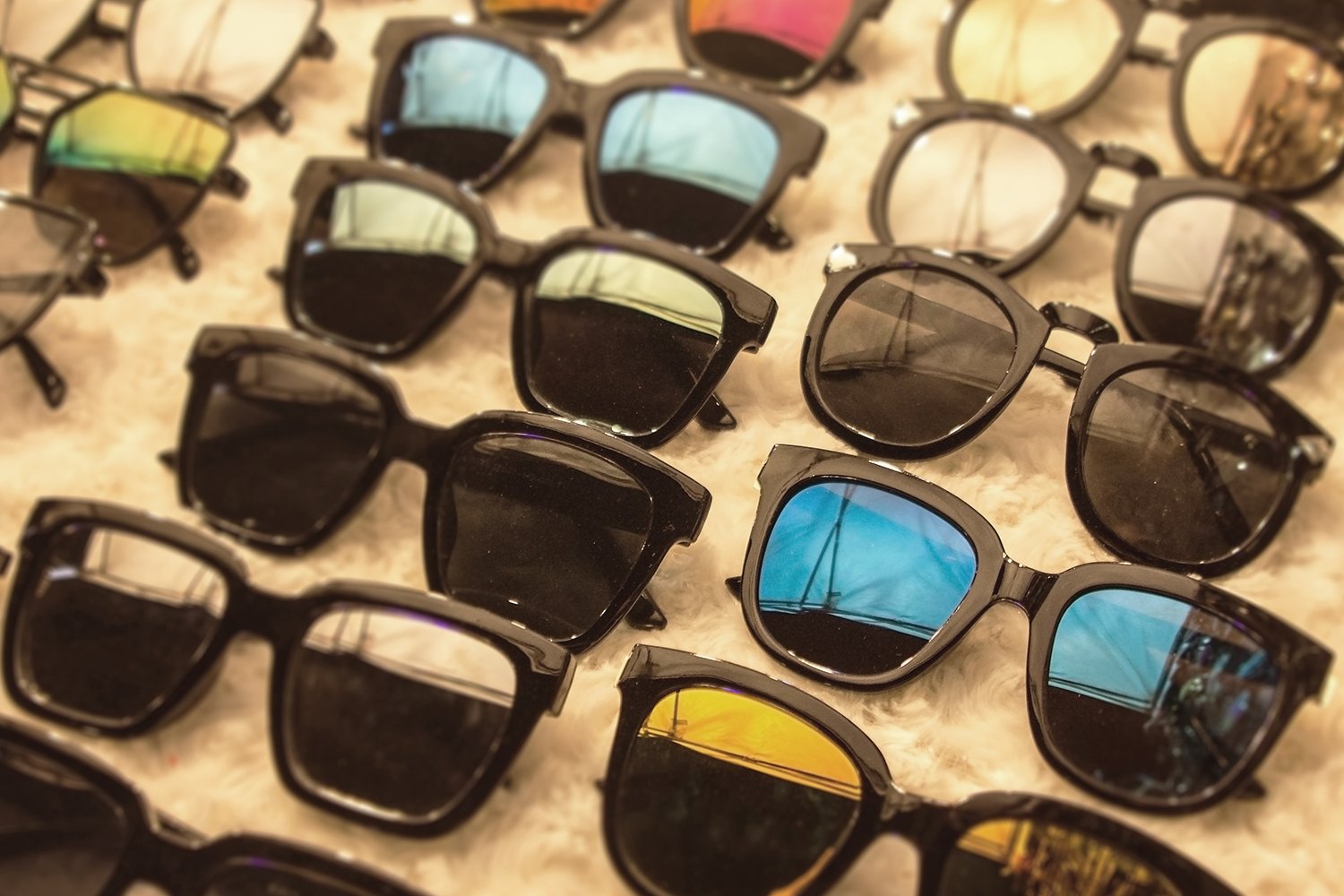 How Well Can You Spot Fake Eyewear? – Vision Express
